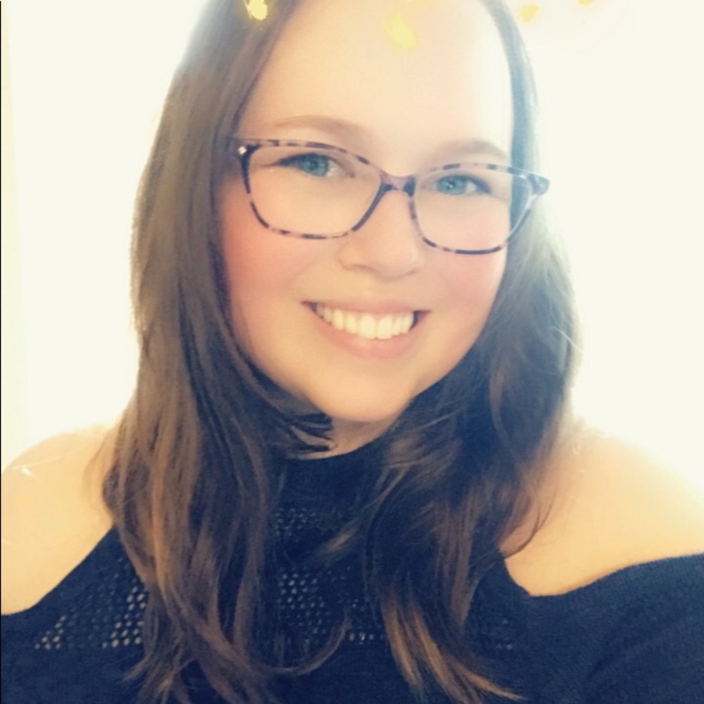 Meet your Posher, Deanna